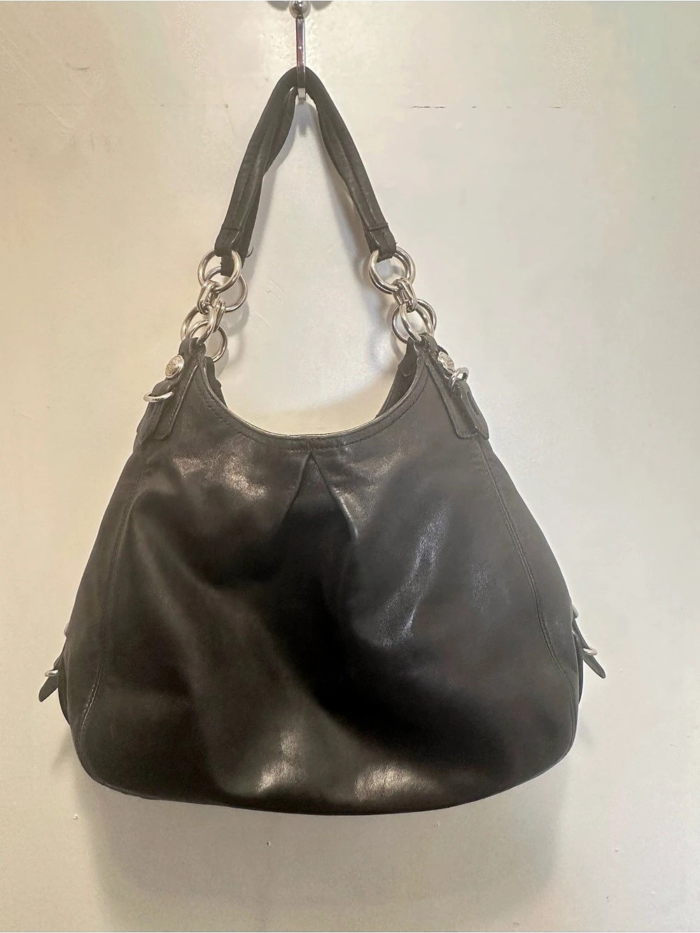 COACH Madison Maggie #15742 Black Leather Shoulder Hobo Bag Purple Lining